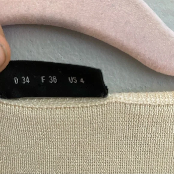 Akris Cream Cashmere Silk Short Sleeved Blouse 4 - Picture 3 of 6